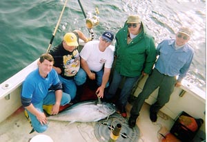 group shot around tuna
